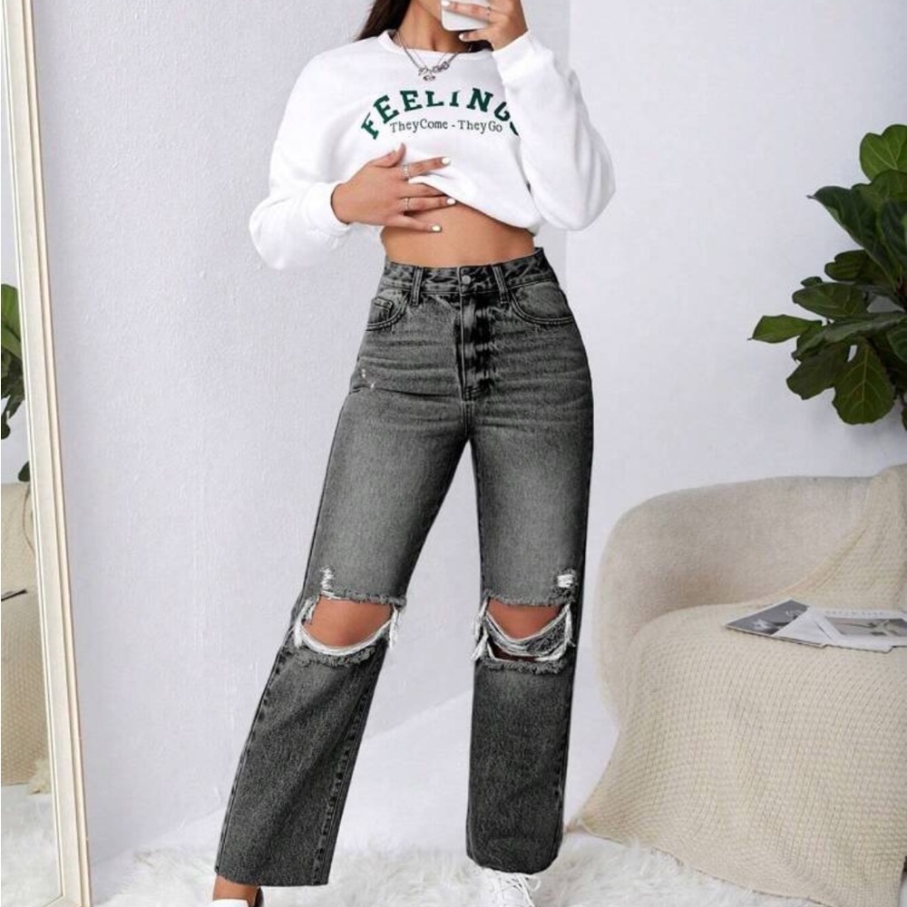 Women's Distressed Gray Jeans - Picture 5 of 7